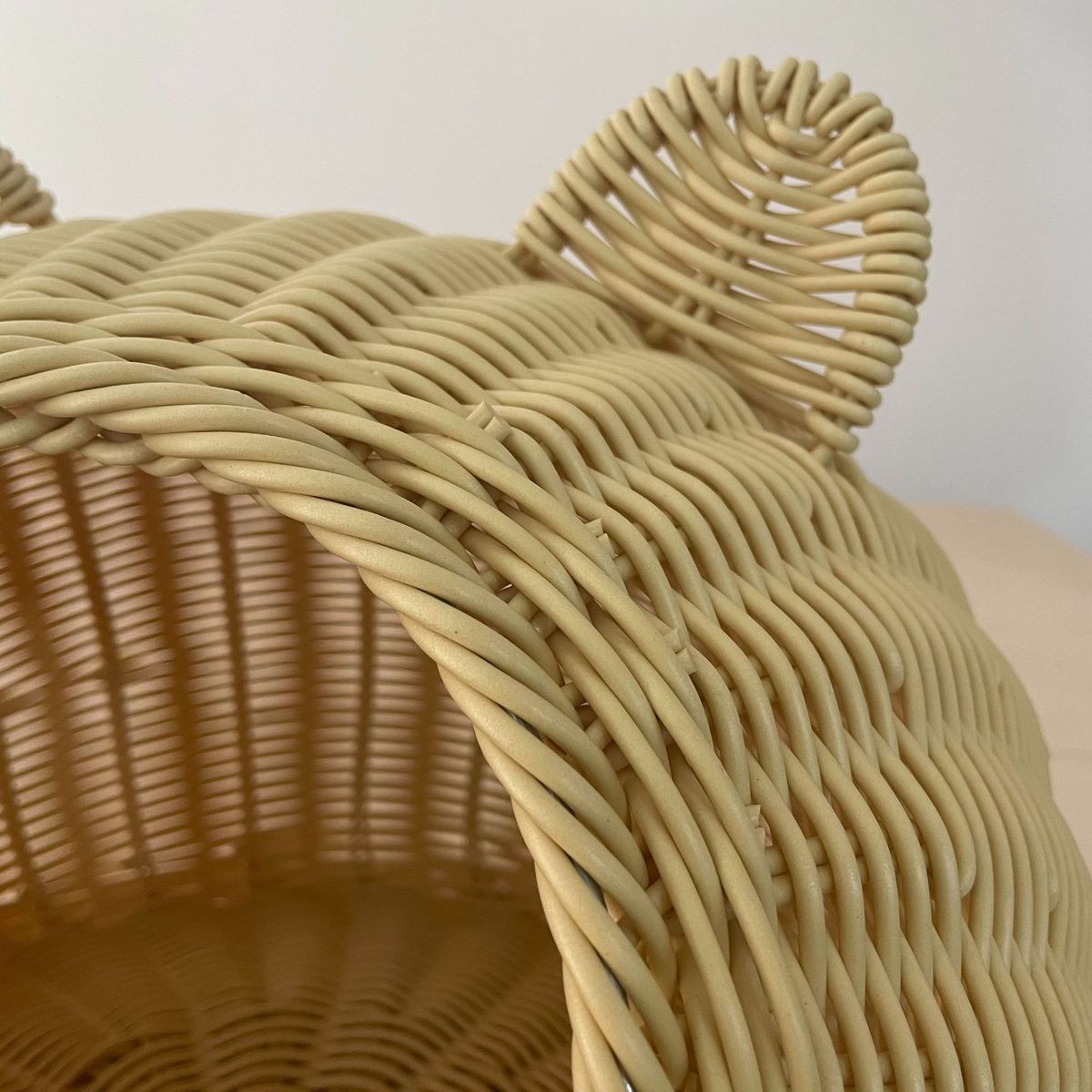 批发藤编猫窝夏季半封闭式宠物用品毛猫耳圆形猫窝手工编制不粘