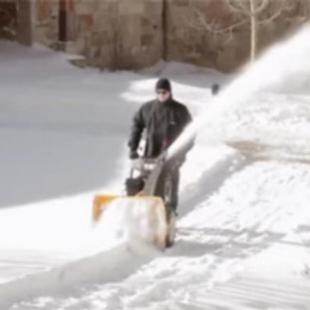 吉林抛雪机赛尔奇13马力电启动双轮一米宽扬雪车道路清雪车