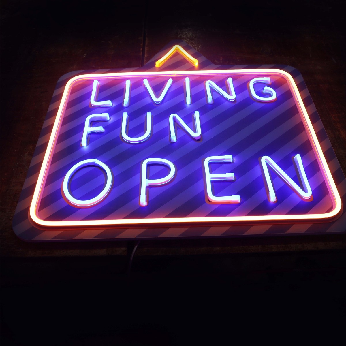 led柔性霓虹灯发光字多色设计超亮酒吧logo户外可用装饰选择