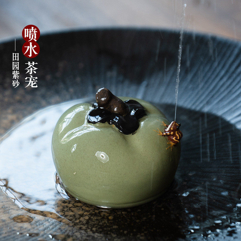 宜兴紫砂茶宠喷水摆件青蛙创意土豆竹笋蒜头柿子雕塑茶具厂家批发