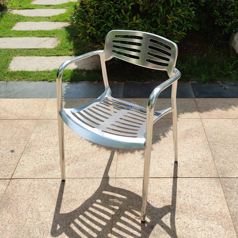 户外休闲桌椅庭院室外铝合金塑木桌子露天咖啡厅防水外摆椅子组合