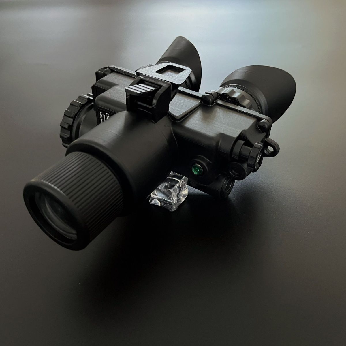 热视仪头戴式暗区突围T7热成像同款模型周边头盔头戴式夜视仪cos