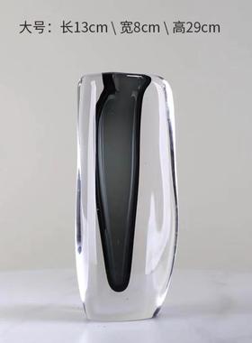 极简意简约现代轻奢烟灰色玻璃透明式客厅餐桌电视柜旁花瓶插花