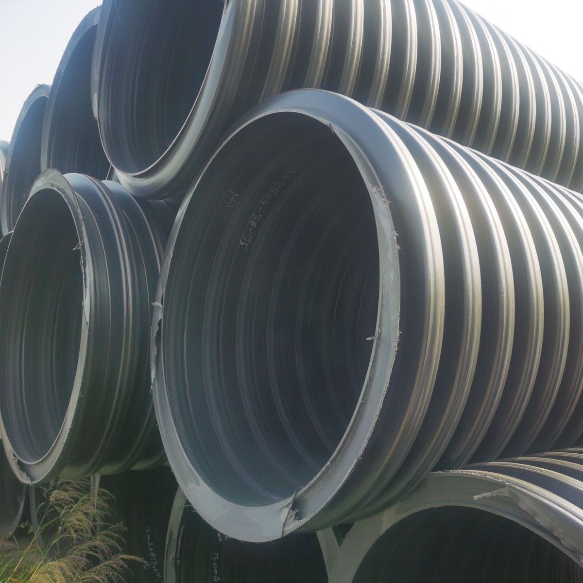 双高筋增强聚乙烯hdpe缠绕管市政工程sn300 螺旋管污水排污管道