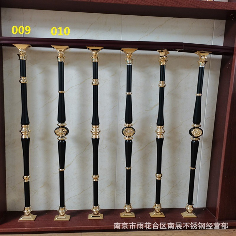 轻奢楼梯护栏铝镁合金立柱实木扶手简约时尚别墅复试阁楼飘窗栏杆