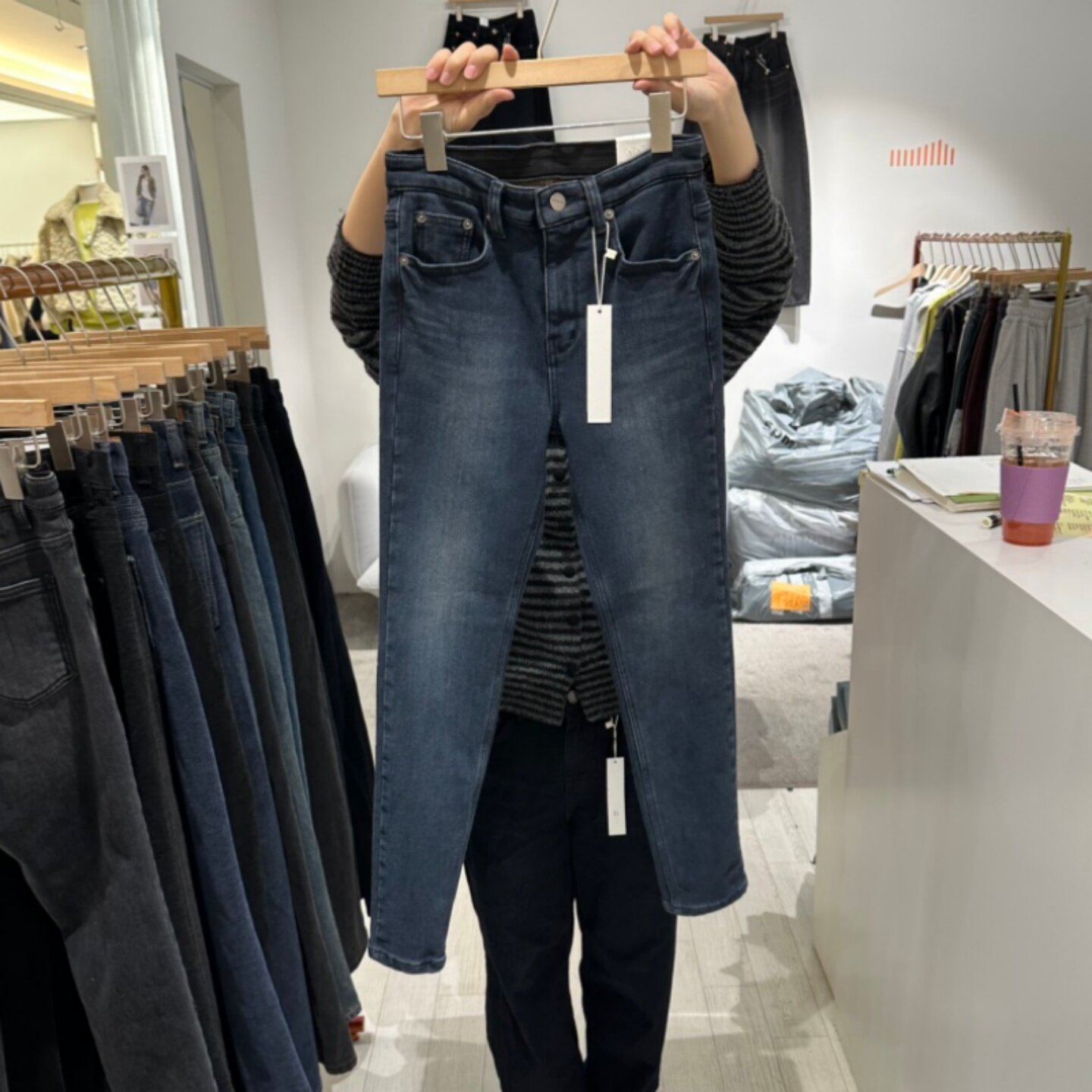 韩国代购GRAYMELLOW加厚紧身小脚裤女秋冬高腰修身显瘦磨白牛仔裤