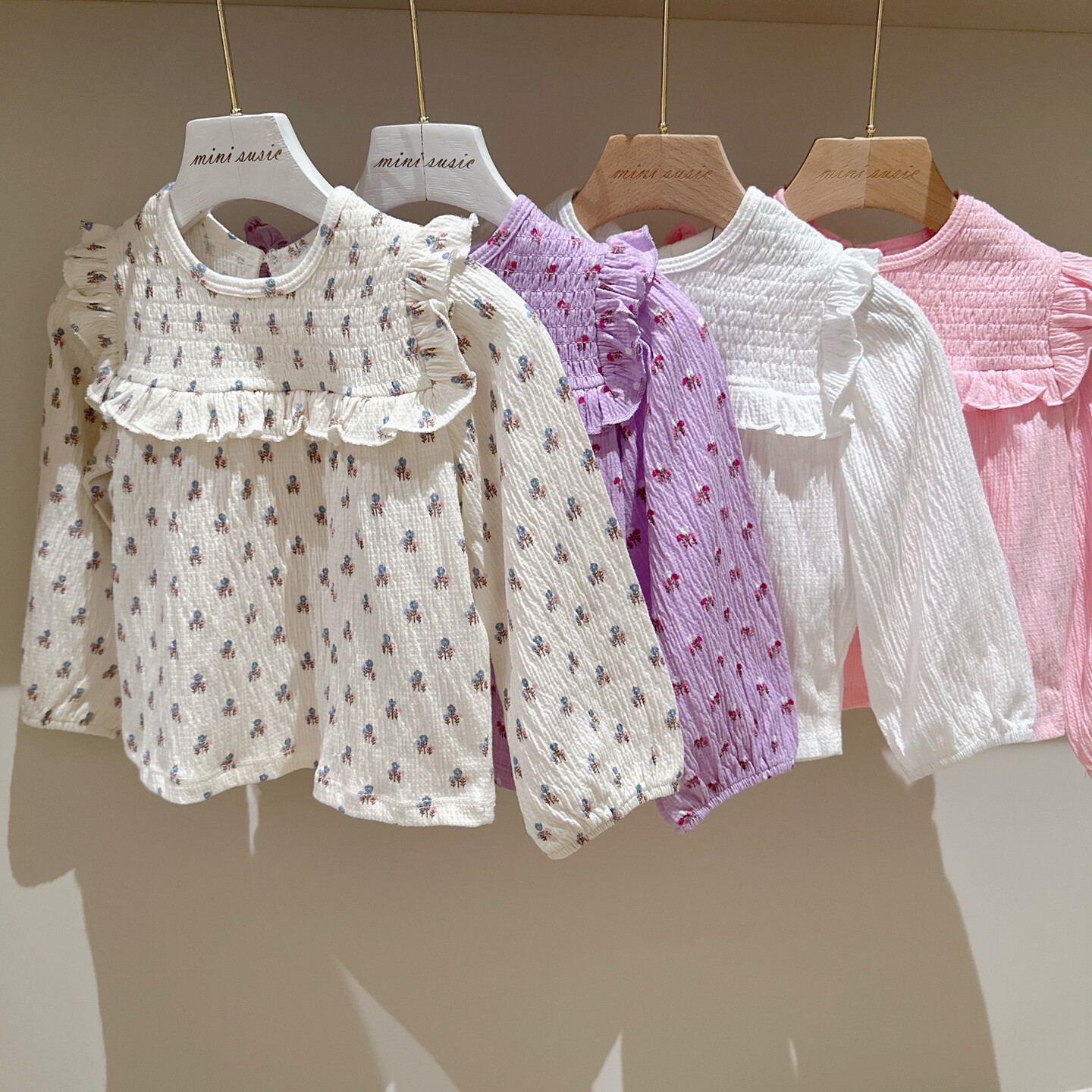 2-10澳女童四色木耳边褶皱A字长袖上衣娃娃衫