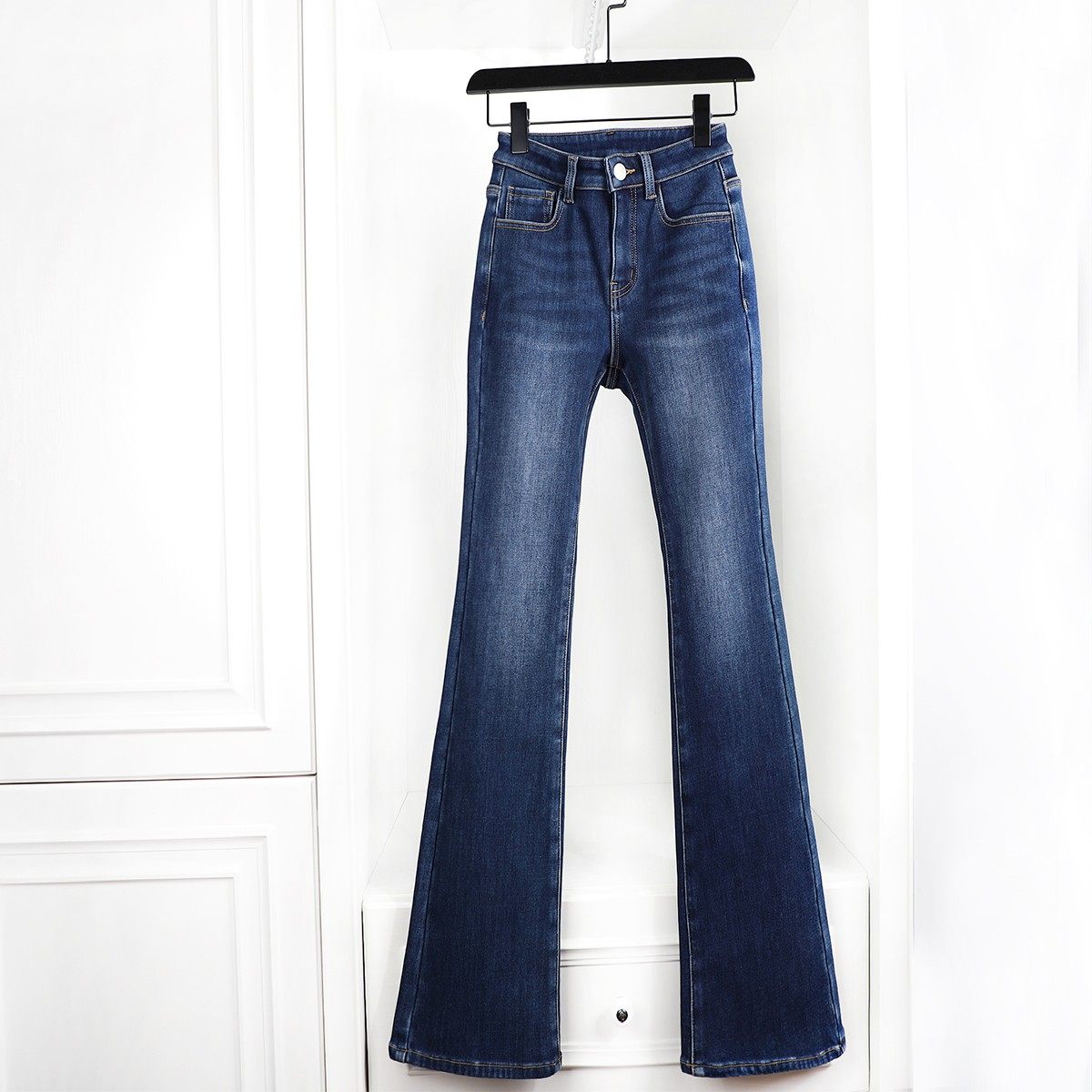 加绒加厚复古喇叭裤显瘦提臀黑色高腰牛仔微喇加长女裤冬款棉裤