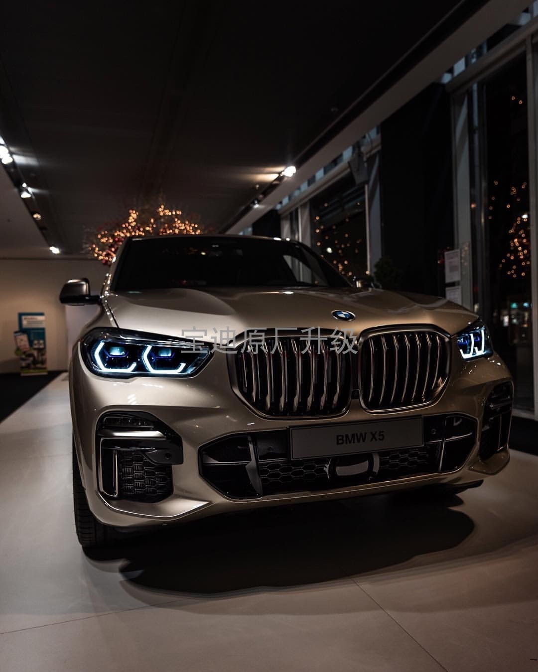 宝马獠牙尾标后视镜套件m50i中网