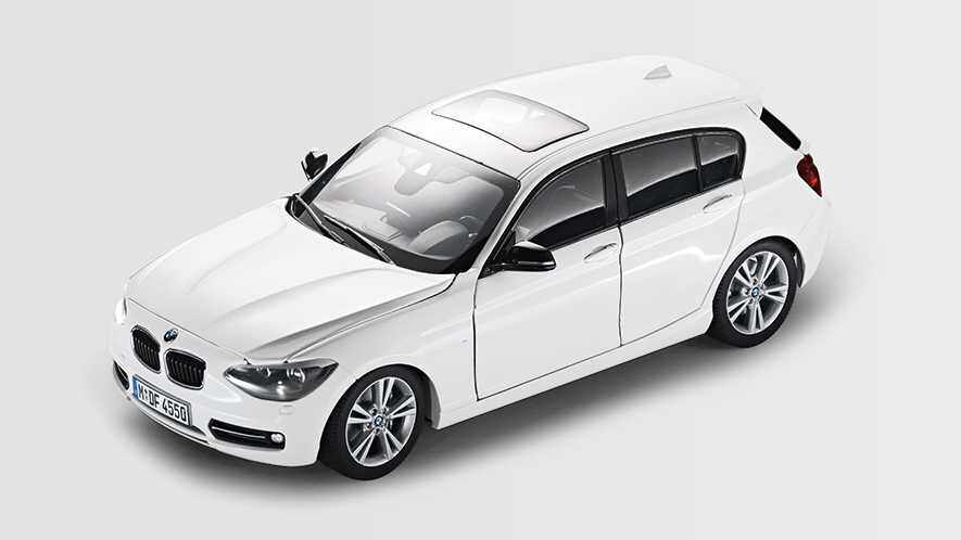 宝马原厂BMW 1系5门车车模F20 午夜蓝 原装正品 烟台4S店代购