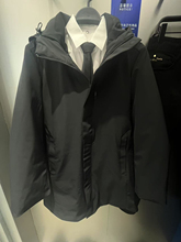 B1ACE4502 太平鸟男装2024冬季新款时尚黑色修身中长款百搭羽绒服