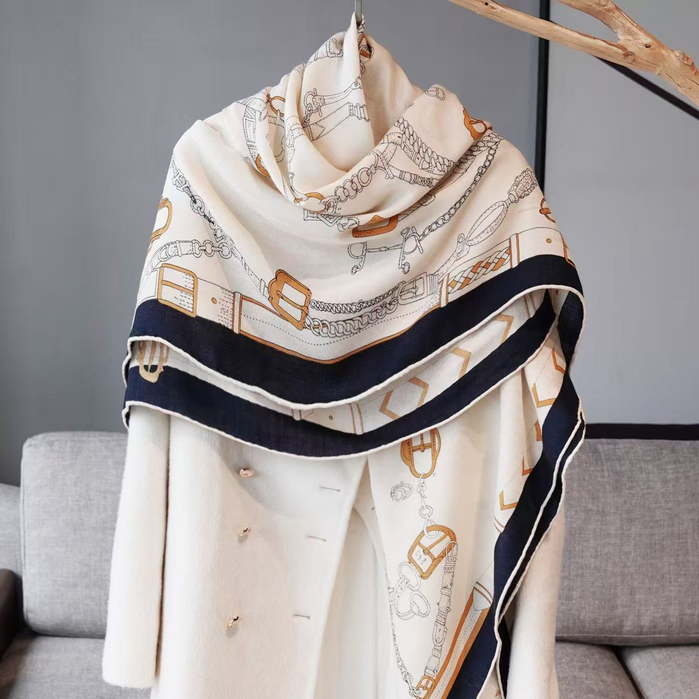 小溜 10月30日新品 悦动马儿轻奢丝毛围巾真丝羊毛大方巾丝毛披肩