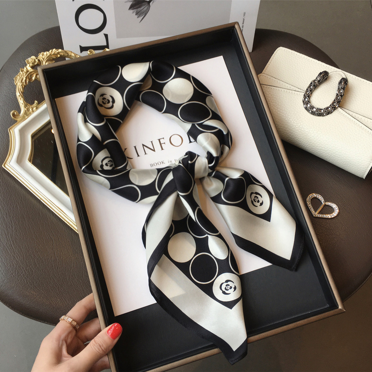 杭州丝绸波点山茶花100%桑蚕丝丝巾真丝围巾70cm方巾领巾百搭披肩