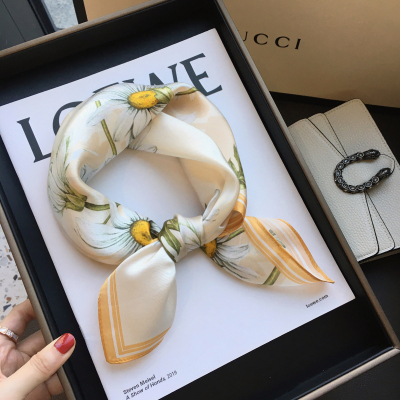 清新向日葵100%桑蚕丝真丝丝巾