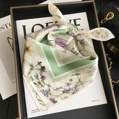 2025秋季新款蜻蜓花朵100%桑蚕丝围巾真丝丝巾领巾53cm小方巾