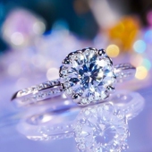 进口D色莫桑石钻戒S925银镀铂金求婚女戒指手捧花款 流行首饰气质