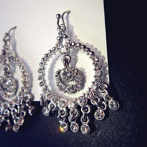 欧美时尚耳环镀银轻奢闪亮锆石女