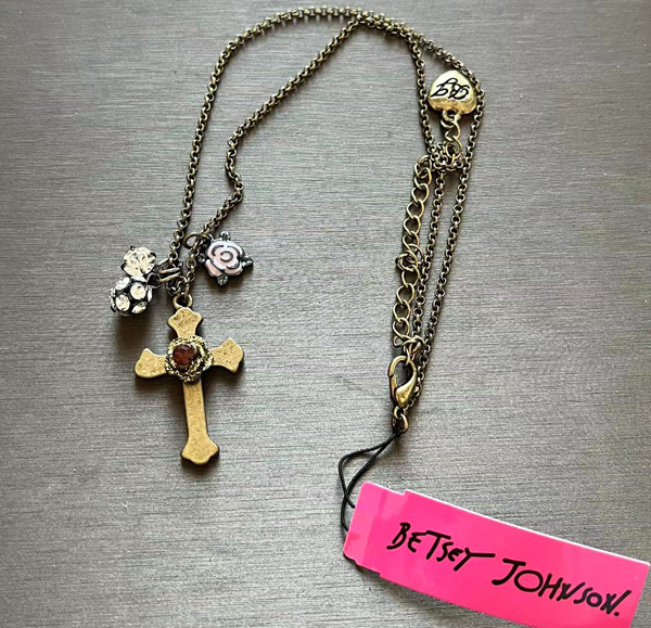 BJ打标捡漏美国回流闪钻做旧铜十字架玫瑰哥特宫廷复古精致短项链