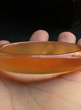 天然巴西玛瑙手镯/加厚不加宽/香橙色玉髓/水润通透2068