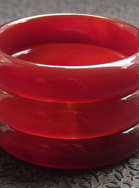 54小口径/微瑕疵品专区天然巴西红玛瑙手镯/加厚不加宽玉髓No:128