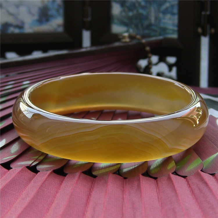 天然巴西玛瑙手镯/加厚不加宽/原色无优化/悄色玉髓/蜜糖色手镯