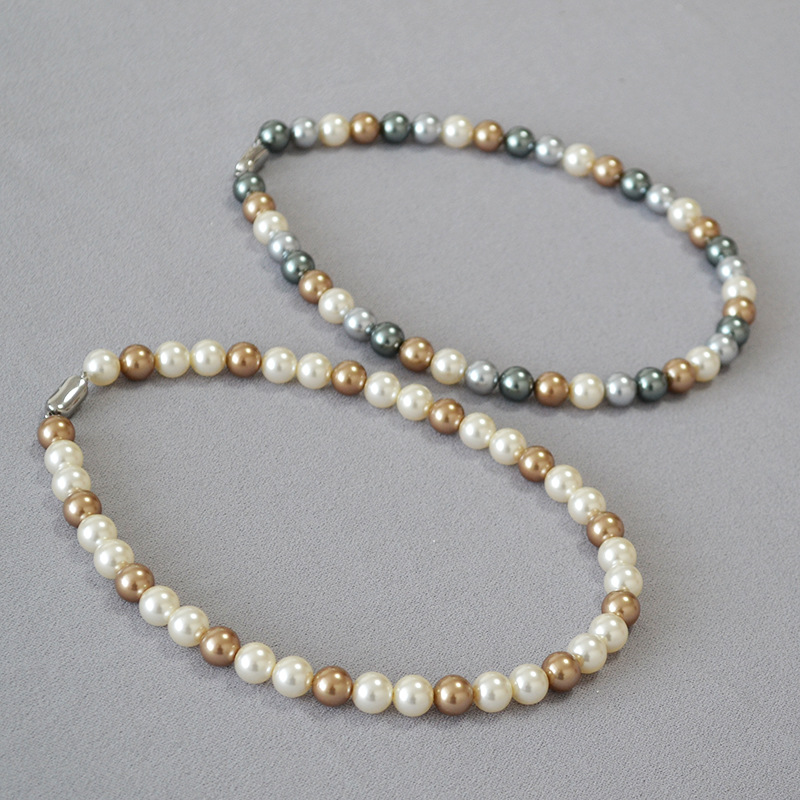 秋冬新款美拉德风暴复古拼色仿施家正圆大颗珍珠元宝扣项链锁骨链