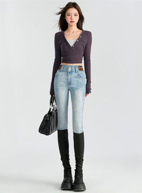 浅蓝色高腰小脚牛仔裤女春季2025新款紧身显瘦设计感小个子铅笔裤