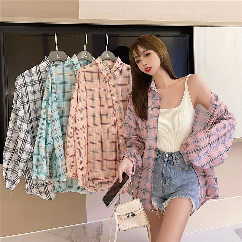 Real price Plaid Shirt foreign style retro Hong Kong style shirt design minority coat Lantern Sleeve