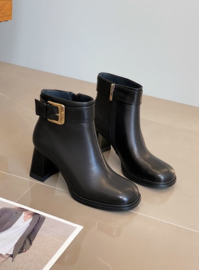 方头粗高跟羊皮靴子女2024冬新款短筒通勤舒适真皮女鞋小香风女靴