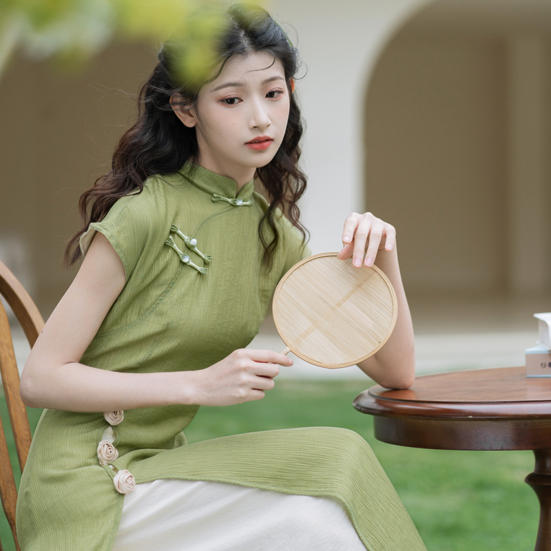 新中式日常旗袍少女年轻款夏季显白气质修身改良国风薄款连衣裙子