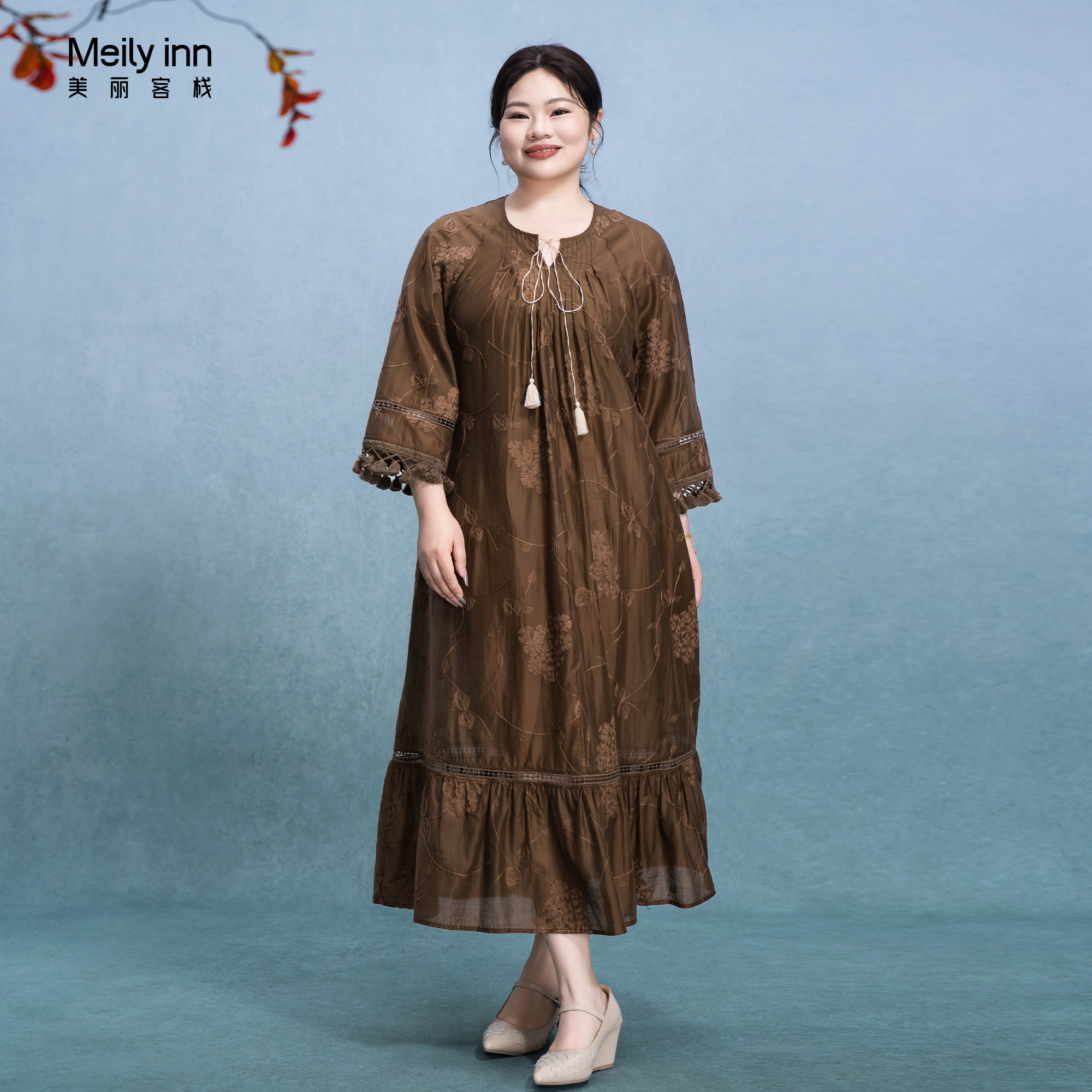 美丽客栈原创高端大码女装胖mm200斤加肥加大波西米亚V领连衣裙夏