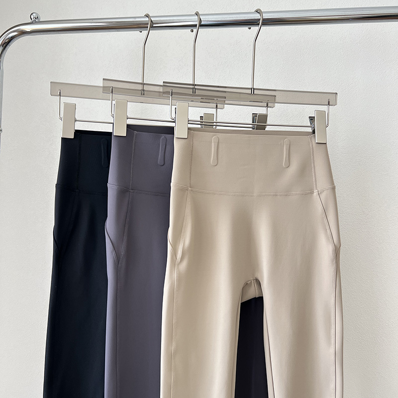 春季薄款蜜桃臀运动鲨鱼裤