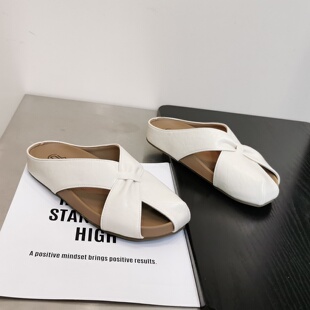 百搭外穿穆勒拖 罗马风格 休闲个性 交叉带方头凉拖女2026年春夏新款