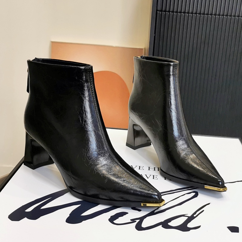 气质粗跟高跟后拉链时装靴短靴女