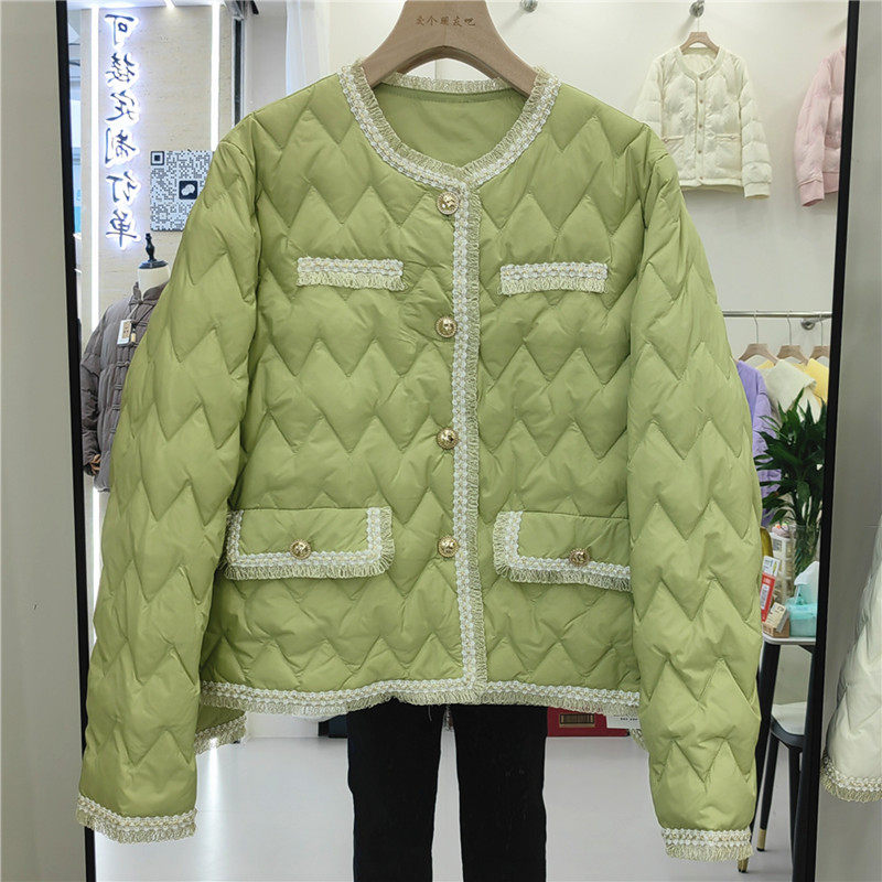 2025新款小香风轻薄短款羽绒服女圆领白鸭绒气质薄款外套显瘦