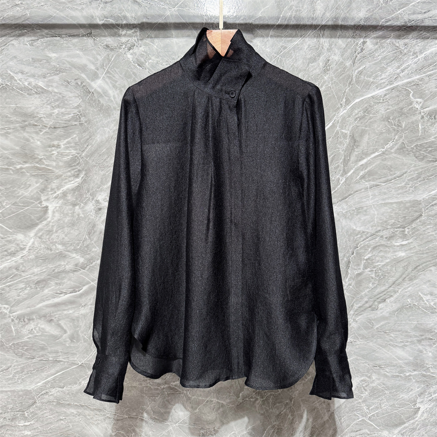 早春花苞领天丝长袖衬衫百搭打底169元