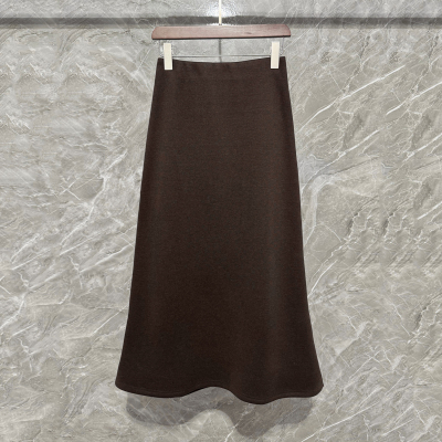 高级感醋酸羊毛毛呢包臀半身裙女