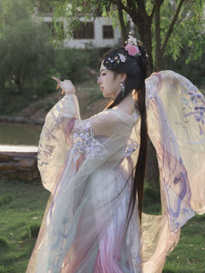 蝶姬 华姿仪赏2023年夏季新品绣花诃子裙仙女款创作女装