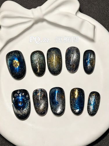 PQ.zz纯手工星空渐变星月美甲黑蓝猫眼女短款显白可拆卸穿戴美甲