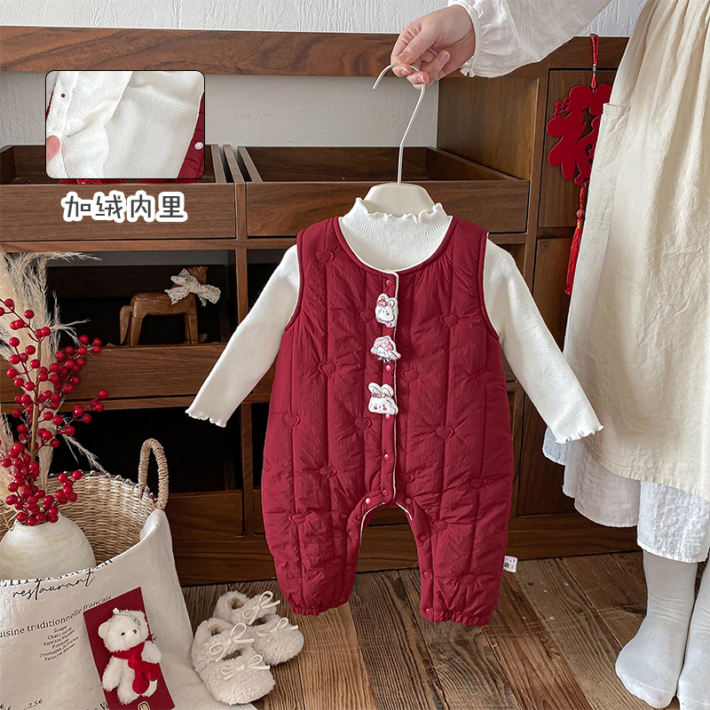 2025冬季新款婴幼儿绗棉加绒连体衣套装女宝宝加厚保暖爬服两件套