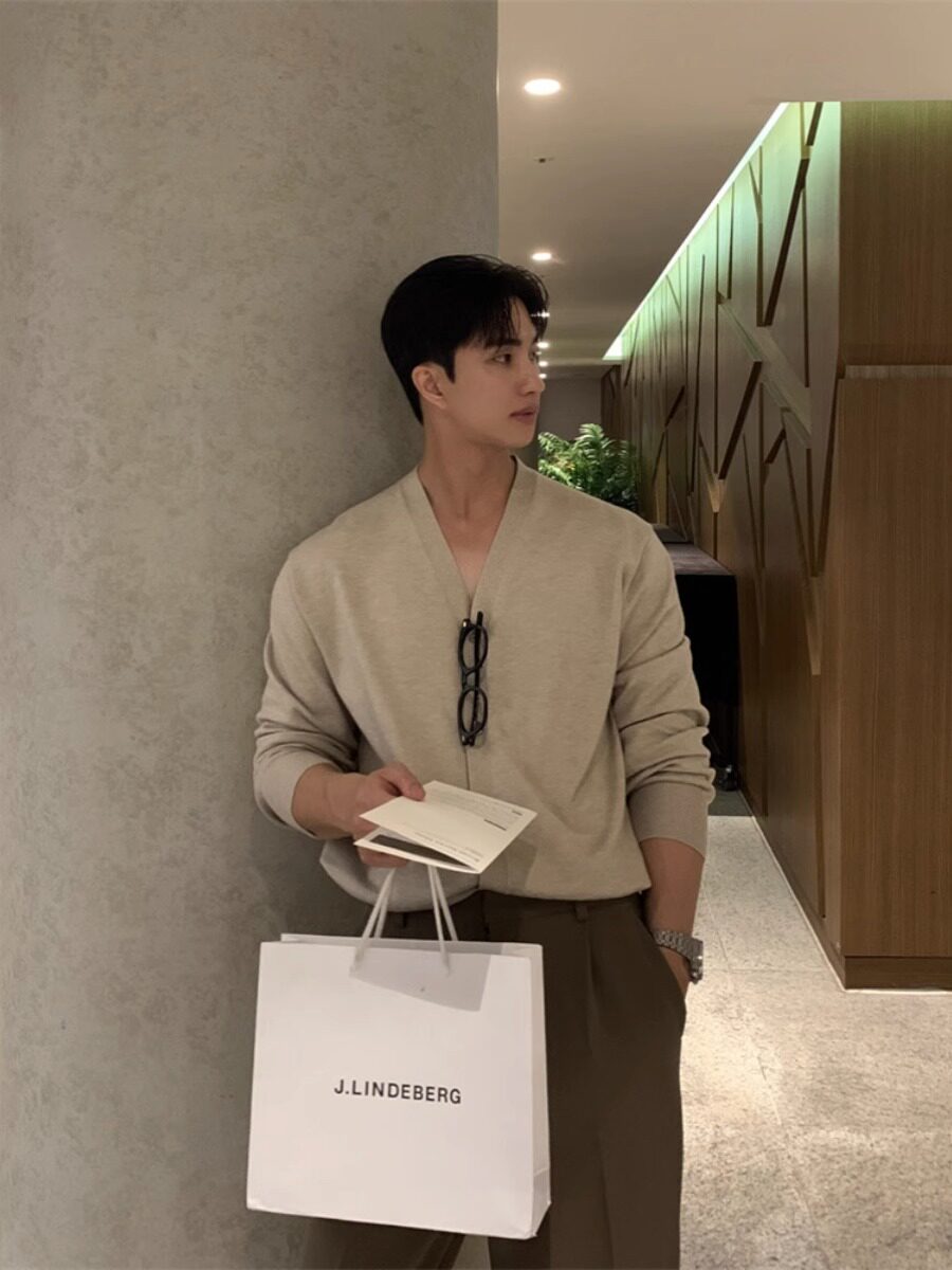 ANAN韩国男装代购ROAR轻熟风高档V领人造丝混纺针织开衫秋季外套