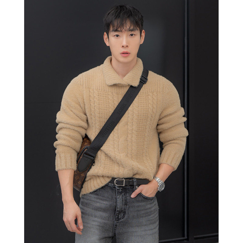 ANAN韩国东大门代购翻领宽松麻花纹针织衫休闲时尚长袖复古毛衣男