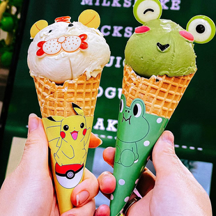 网红卡通冰淇淋甜筒纸托烘焙店冷饮店可爱造型一次性三角点心包装