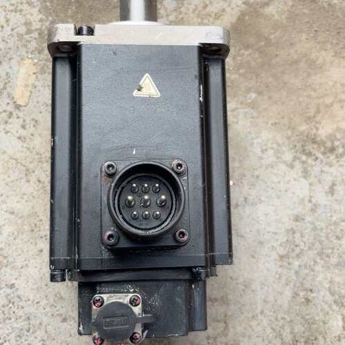 议价埃斯顿伺服电机EM3A-15ATB224实物拍摄