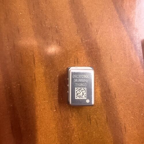 议价OSC3D2B0C-38.88MHZ，散新未使用的，有90颗