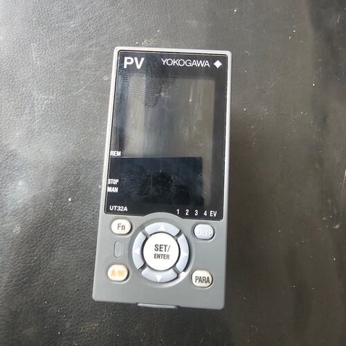 议价YOKOGAWA横河UT32A温控仪