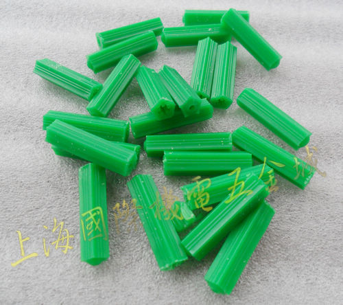新料加厚膨胀管 绿色膨胀管 8mm 塑料膨胀管6mm绿色膨胀胶塞