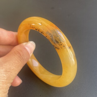 云南龙陵天然黄龙玉鸡油黄老料水草花手镯57*13*10mm