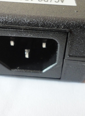 TCL液晶LCD20B66 LCD20A71 LCD2026A L20B67适配器电源12V/5A议价