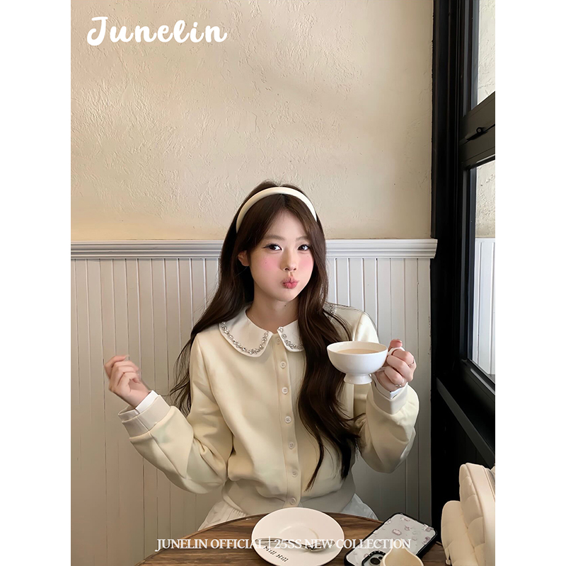 六月林 法式高级感气质减龄千金风娃娃领水钻白色小香风外套温柔